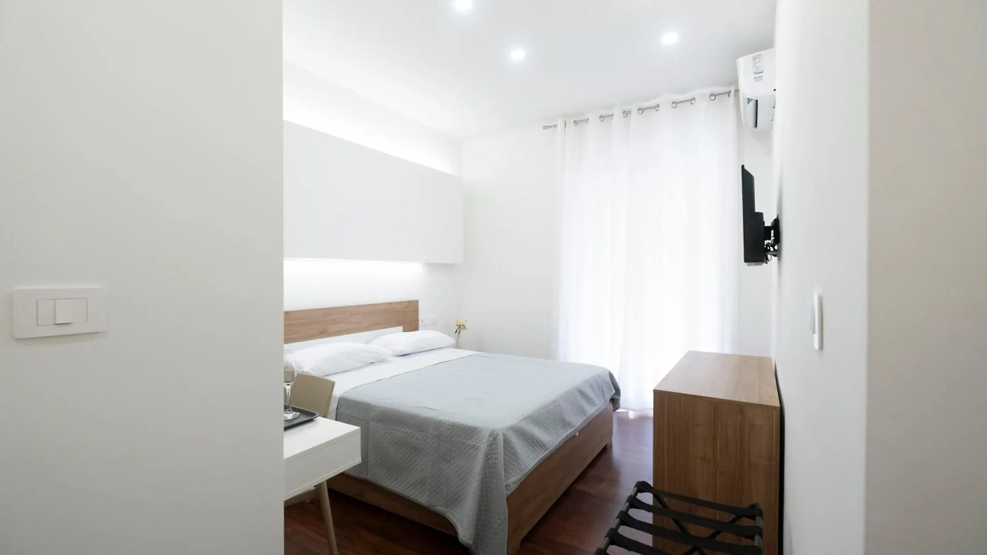 Napoli Factory Guest House Bed & Breakfast Naples